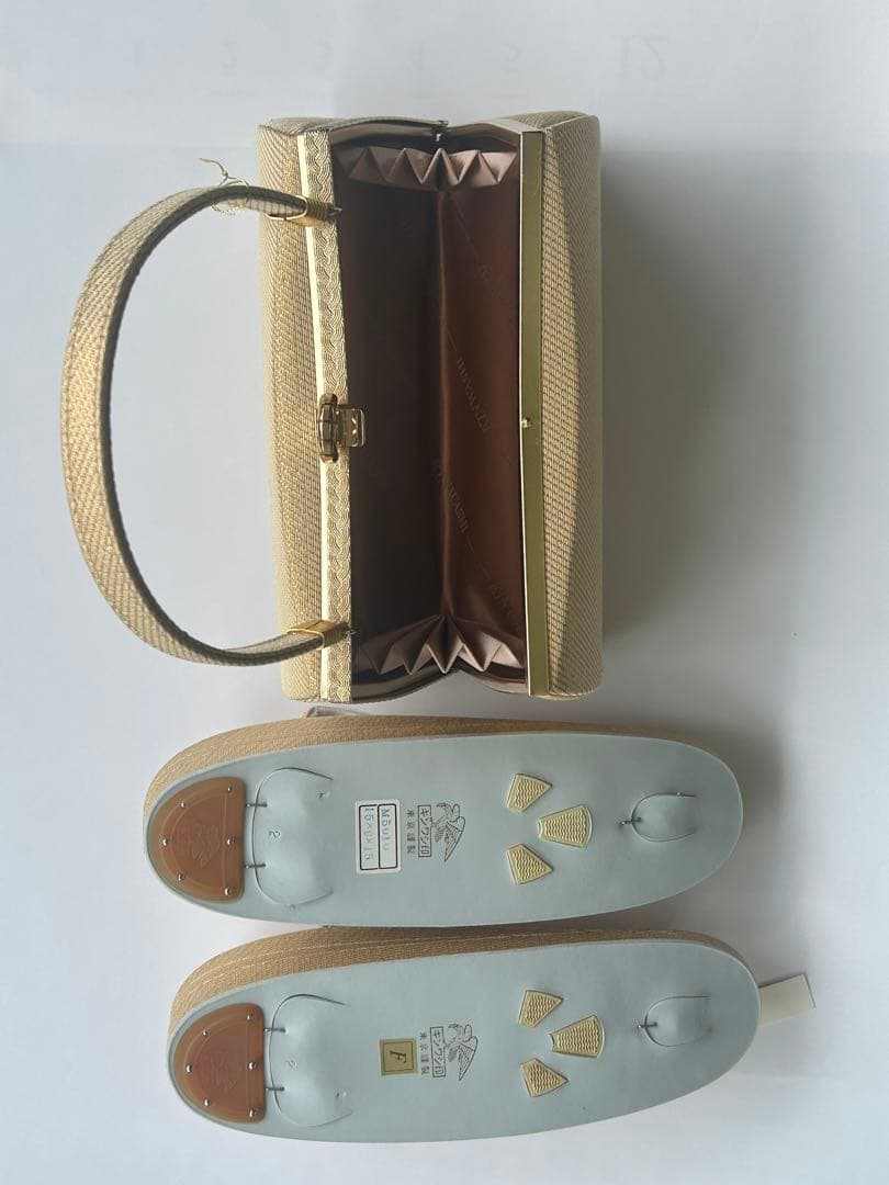 ゴールド バッグと草履のセット